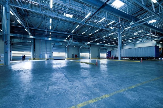 Almacén y distribución: Servicios de Levante World Cargo